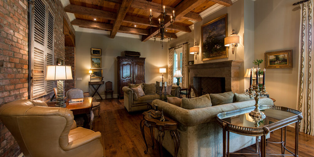Sitting room parlor by Glenn Cope Custom Home Builders