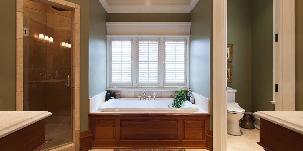 Master Bathroom by Glenn Cope Custom Home Builders
