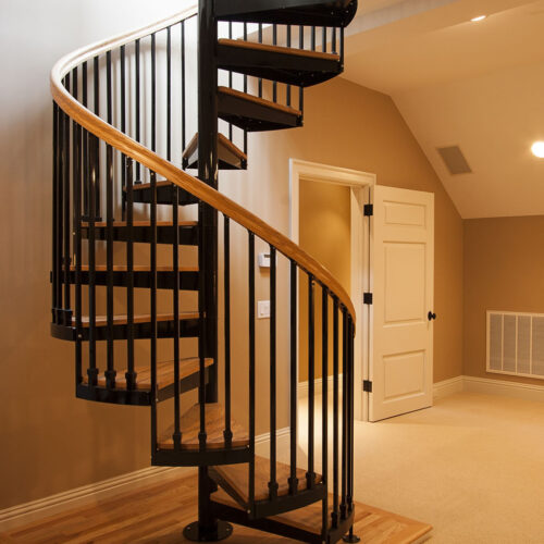 Spiral staircase by Glenn Cope Custom Home Builders