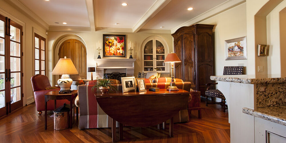 Family living room by Glenn Cope Custom Home Builders