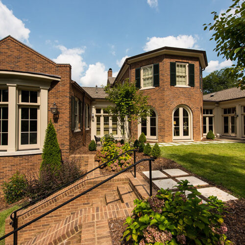 Traditional colonial style home by Glenn Cope Custom Home Builders