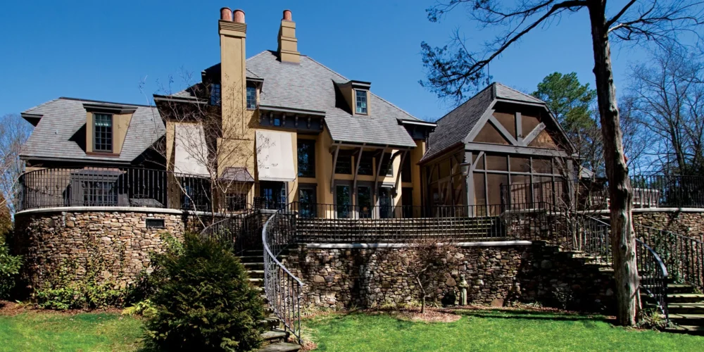 Custom home exterior by Glenn Cope Custom Home Builders