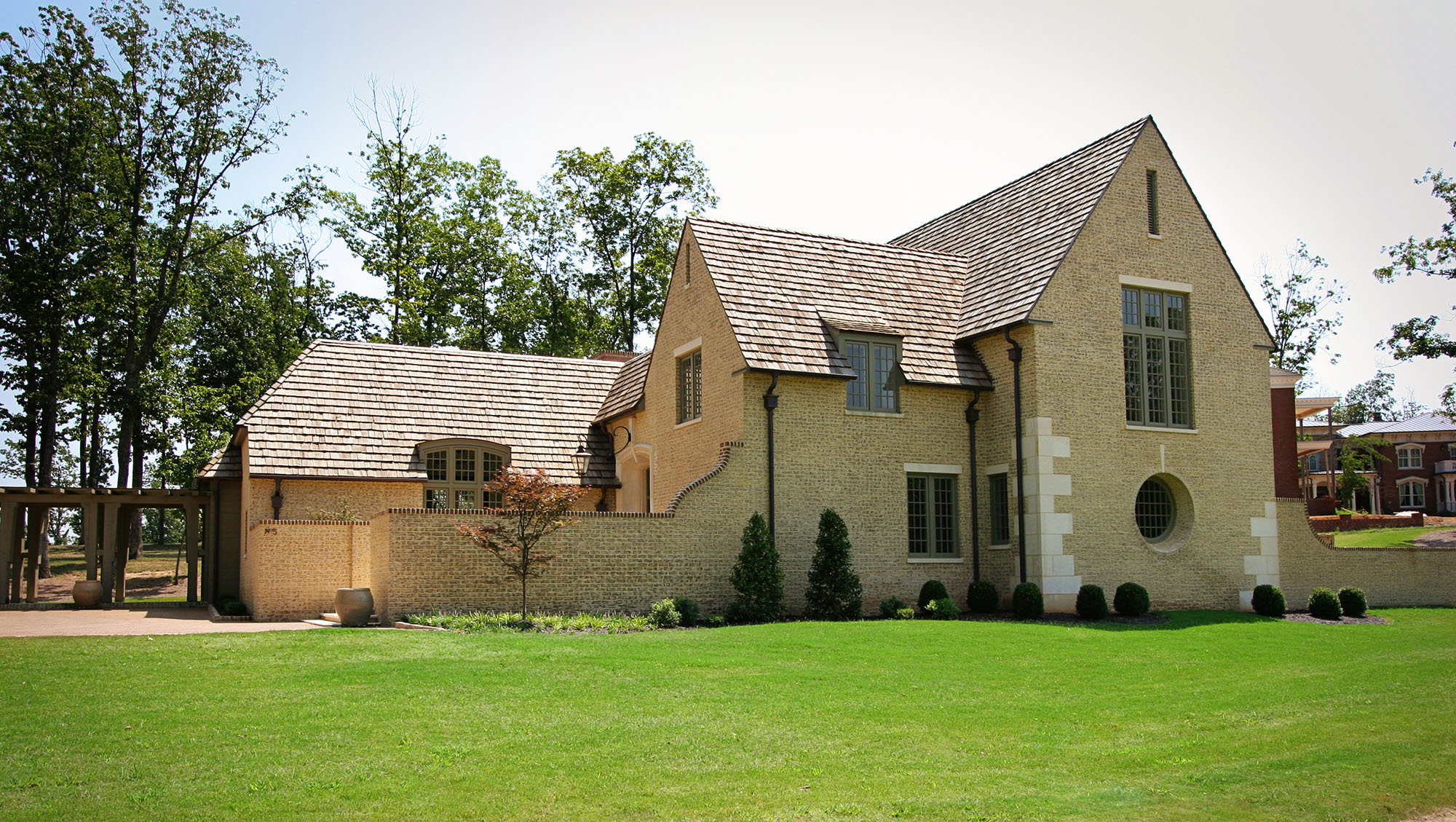 Exterior of cottage-styled home by Glenn Cope Custom Home Builders